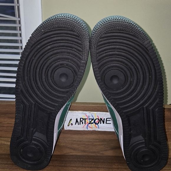 Nike Air Force 1 "Nike By You" Custom Made Kelly Green White - Picture 6 of 6